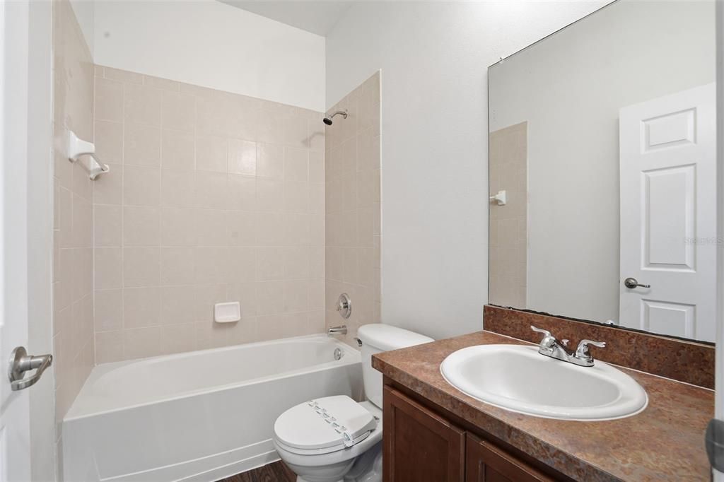 Active With Contract: $254,900 (3 beds, 2 baths, 1719 Square Feet)