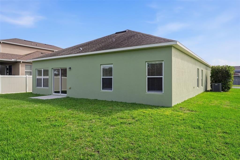 Active With Contract: $254,900 (3 beds, 2 baths, 1719 Square Feet)