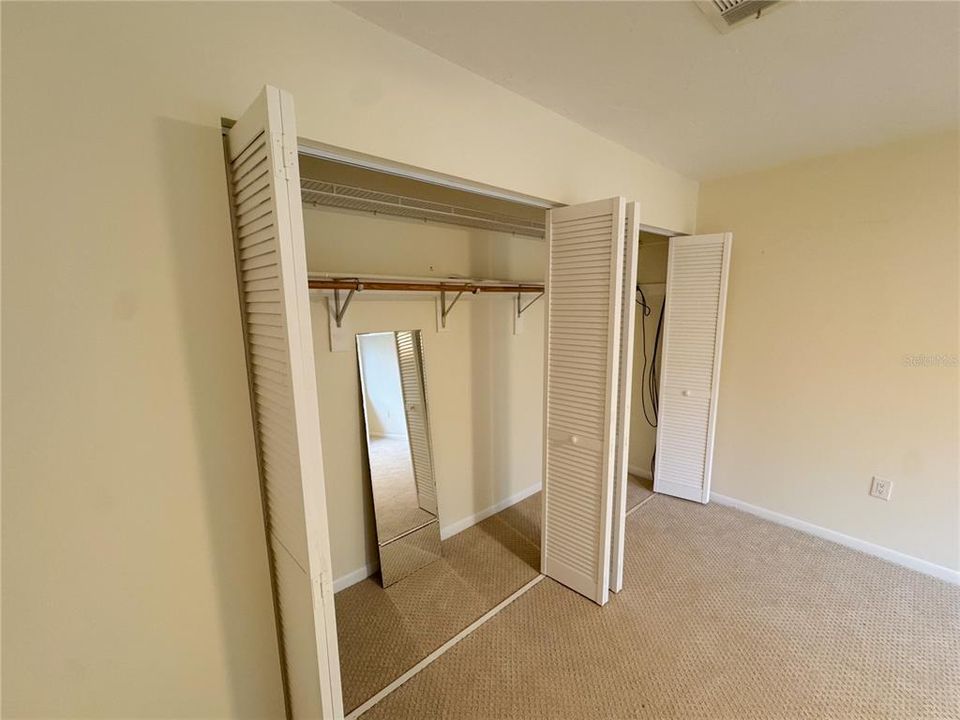 Под контрактом: $169,900 (2 спален, 1 ванн, 1076 Квадратных фут)