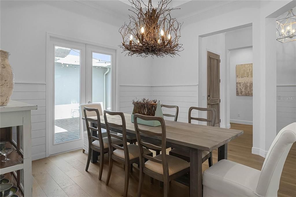 For Sale: $2,200,000 (5 beds, 5 baths, 4230 Square Feet)