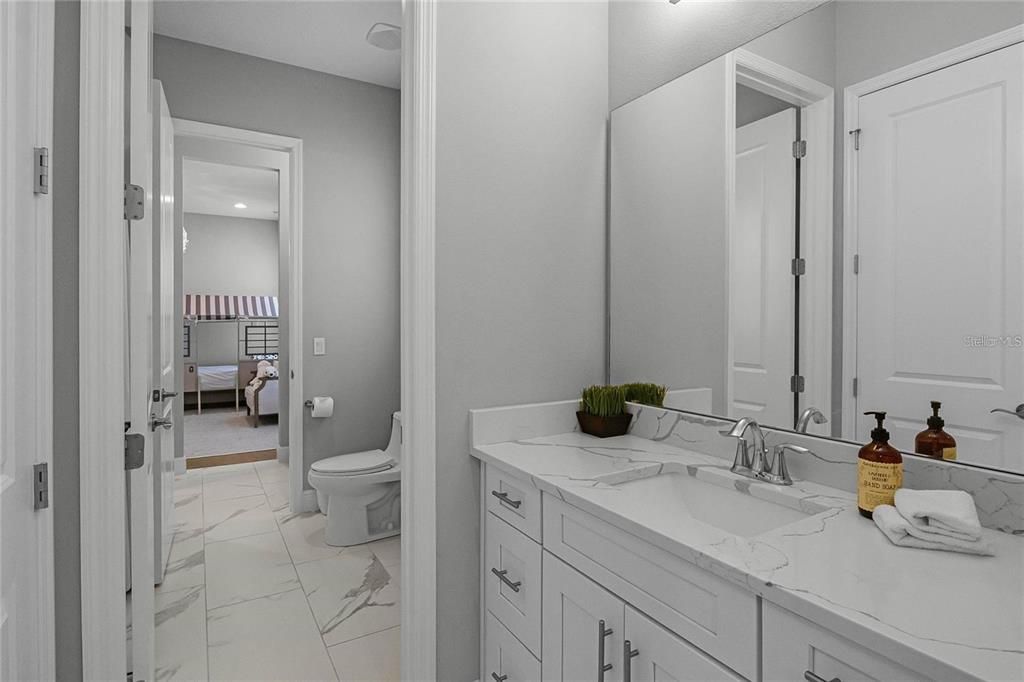 For Sale: $2,200,000 (5 beds, 5 baths, 4230 Square Feet)