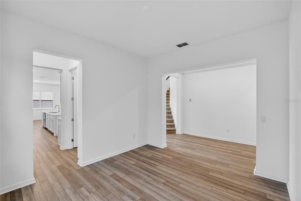 Activo con contrato: $600,000 (5 camas, 4 baños, 4281 Pies cuadrados)