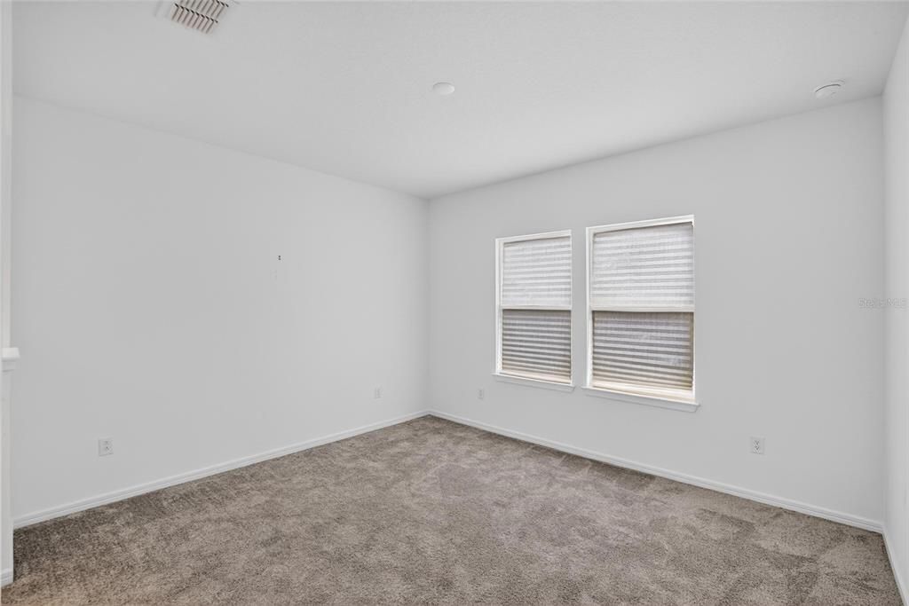 Activo con contrato: $600,000 (5 camas, 4 baños, 4281 Pies cuadrados)