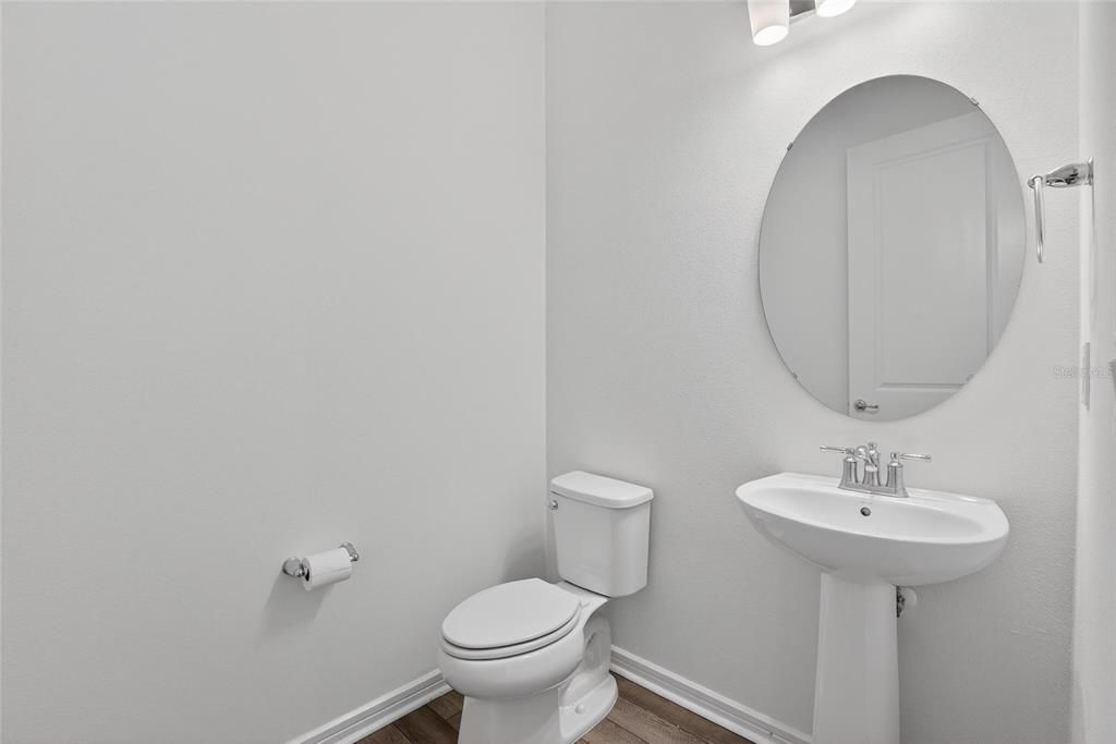 Activo con contrato: $600,000 (5 camas, 4 baños, 4281 Pies cuadrados)