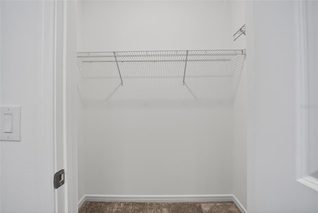 Activo con contrato: $600,000 (5 camas, 4 baños, 4281 Pies cuadrados)
