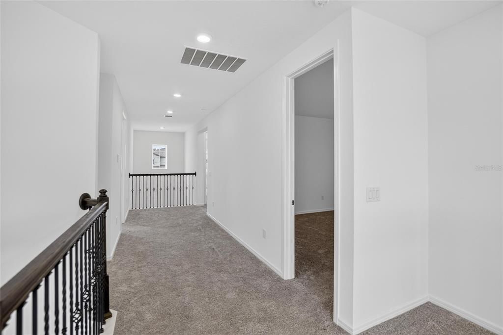 Activo con contrato: $600,000 (5 camas, 4 baños, 4281 Pies cuadrados)