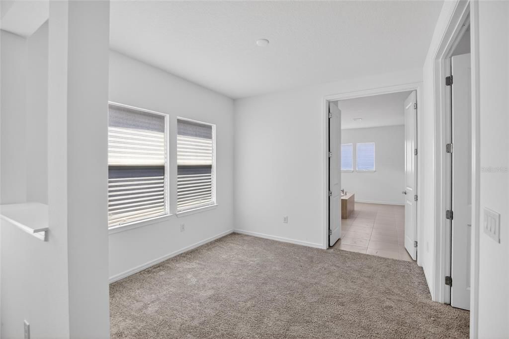 Activo con contrato: $600,000 (5 camas, 4 baños, 4281 Pies cuadrados)