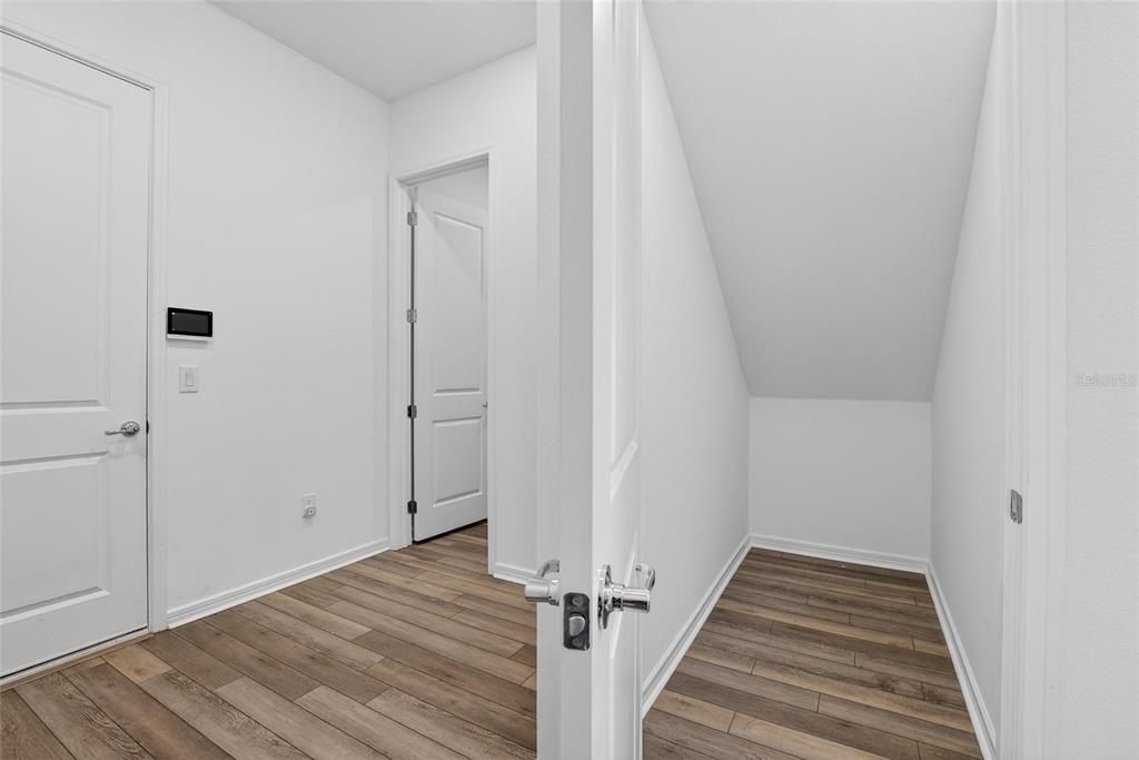 Activo con contrato: $600,000 (5 camas, 4 baños, 4281 Pies cuadrados)