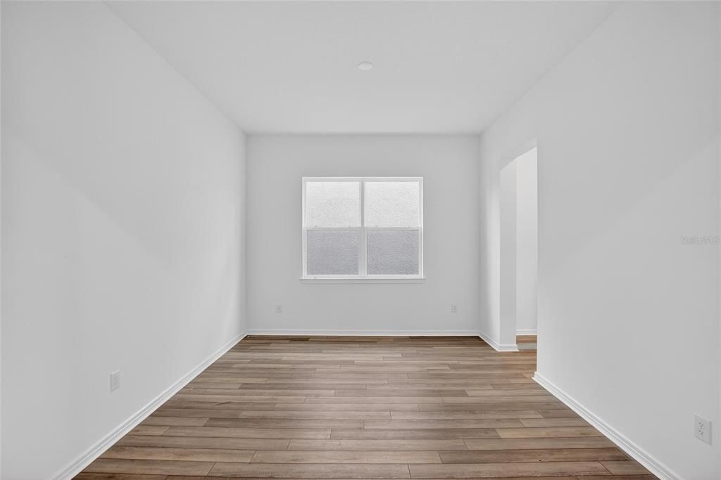 Activo con contrato: $600,000 (5 camas, 4 baños, 4281 Pies cuadrados)