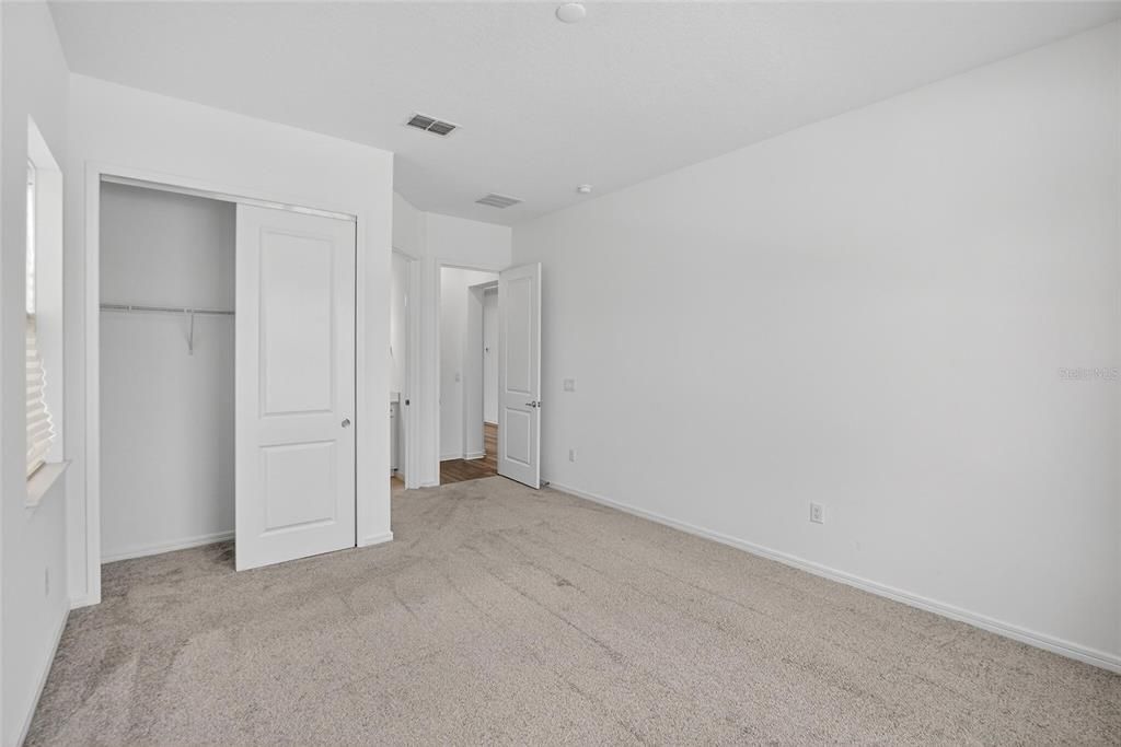 Activo con contrato: $600,000 (5 camas, 4 baños, 4281 Pies cuadrados)