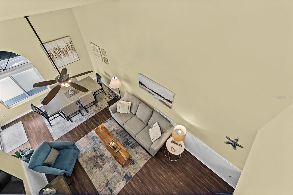 For Sale: $415,000 (2 beds, 2 baths, 1058 Square Feet)