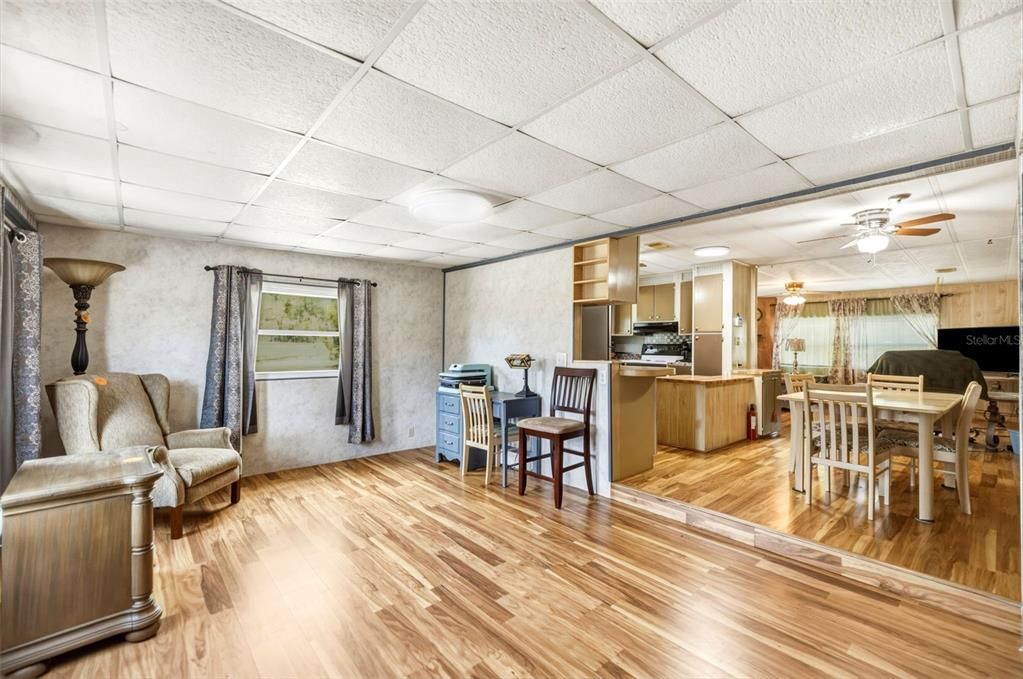 En Venta: $205,000 (2 camas, 2 baños, 1274 Pies cuadrados)