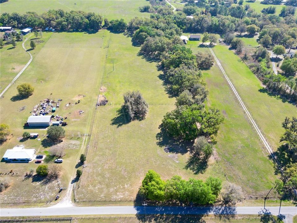 На продажу: $387,000 (9.91 acres)