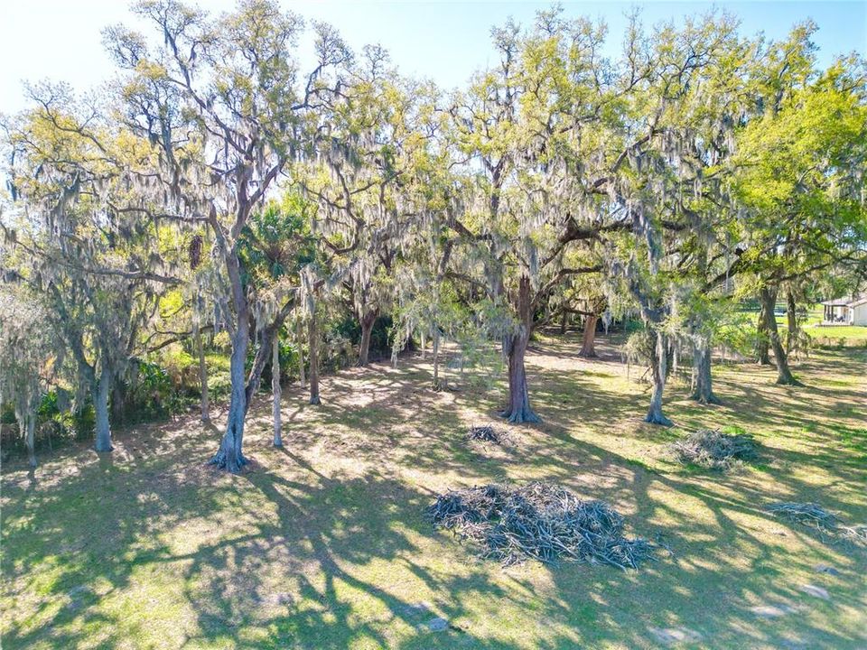 На продажу: $387,000 (9.91 acres)