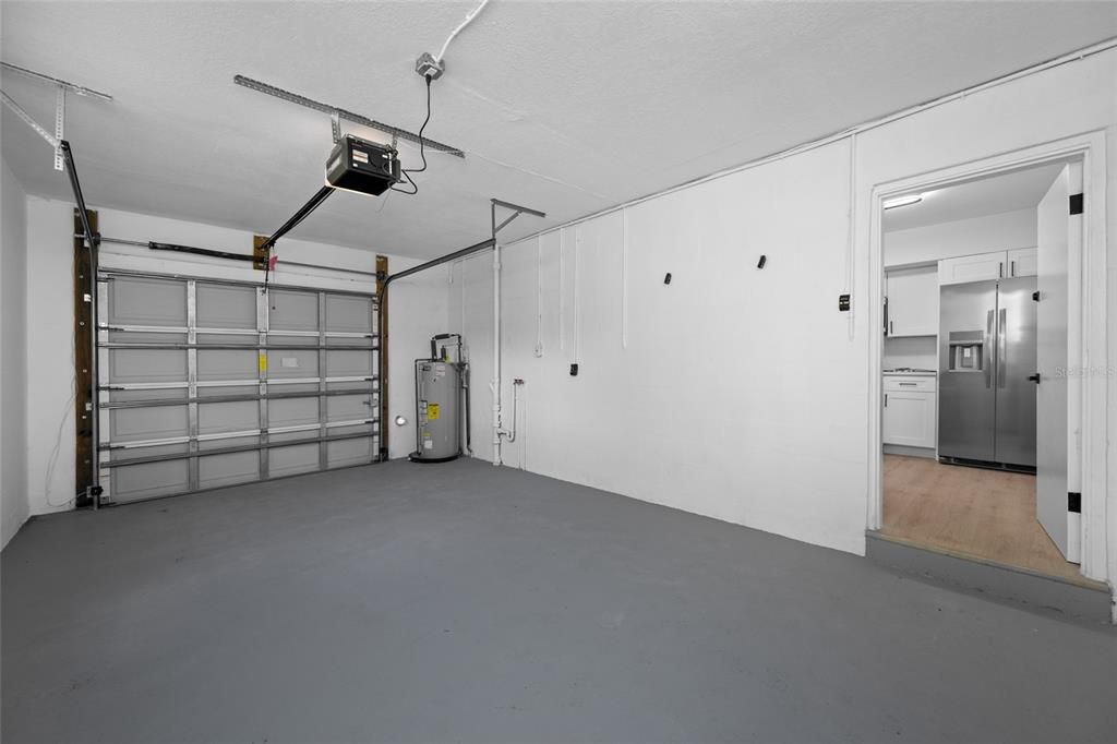 Activo con contrato: $399,000 (3 camas, 2 baños, 1368 Pies cuadrados)