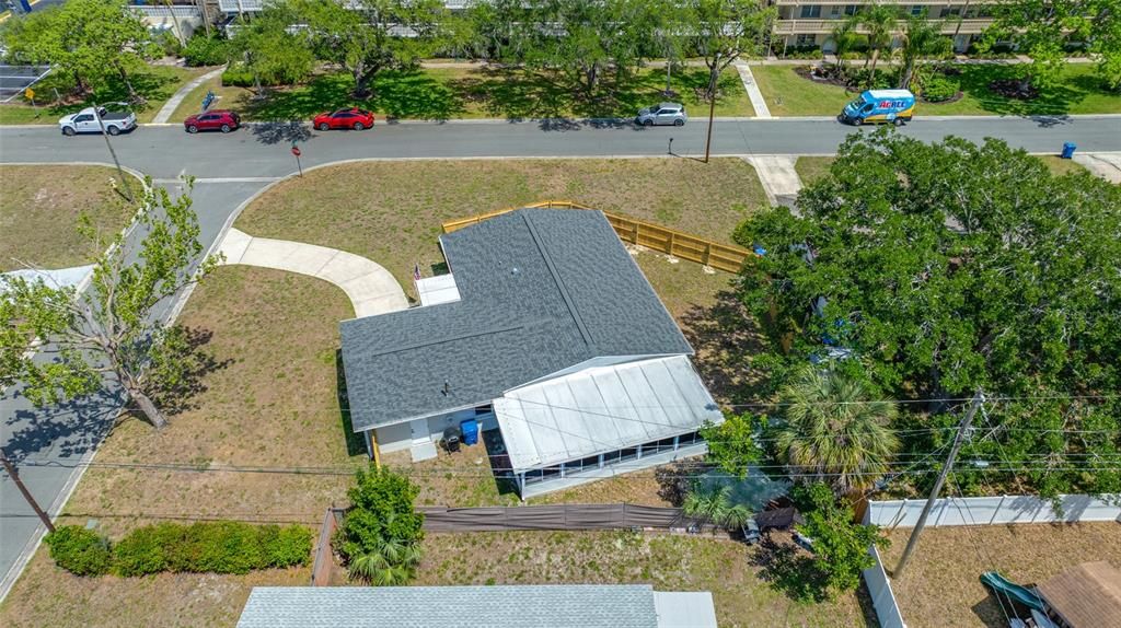 Activo con contrato: $399,000 (3 camas, 2 baños, 1368 Pies cuadrados)