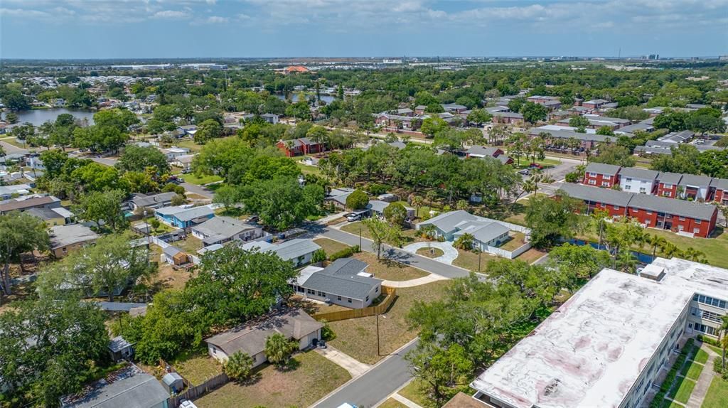 Activo con contrato: $399,000 (3 camas, 2 baños, 1368 Pies cuadrados)