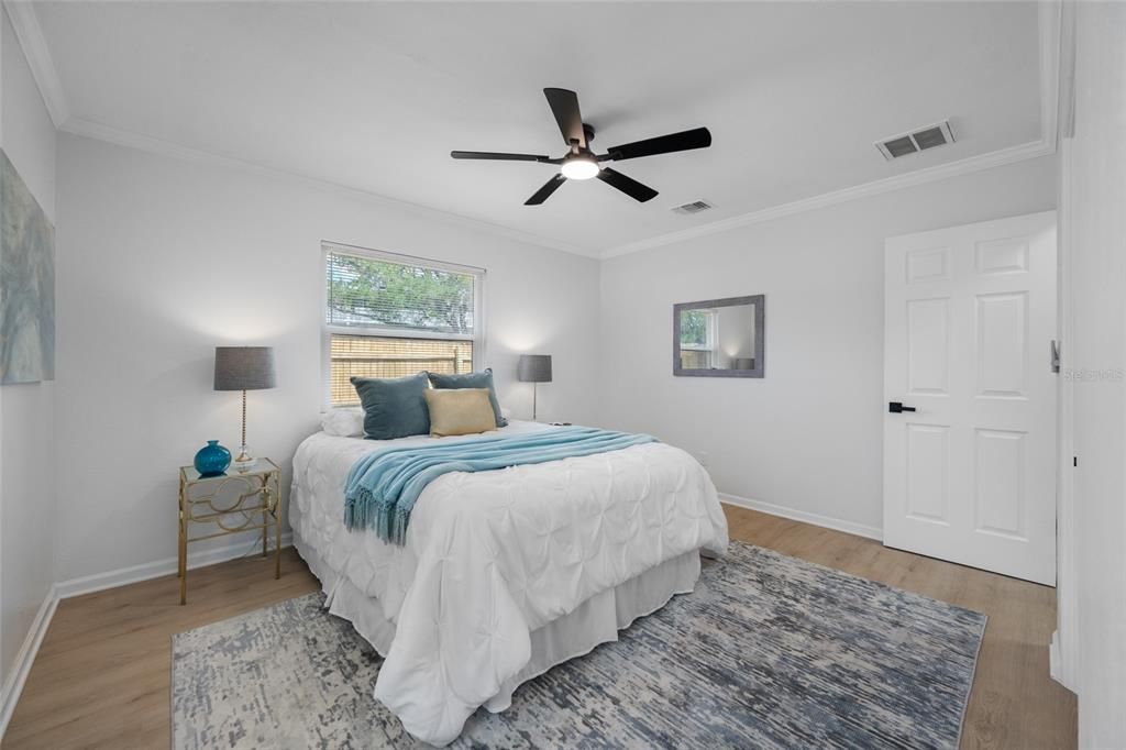 Activo con contrato: $399,000 (3 camas, 2 baños, 1368 Pies cuadrados)