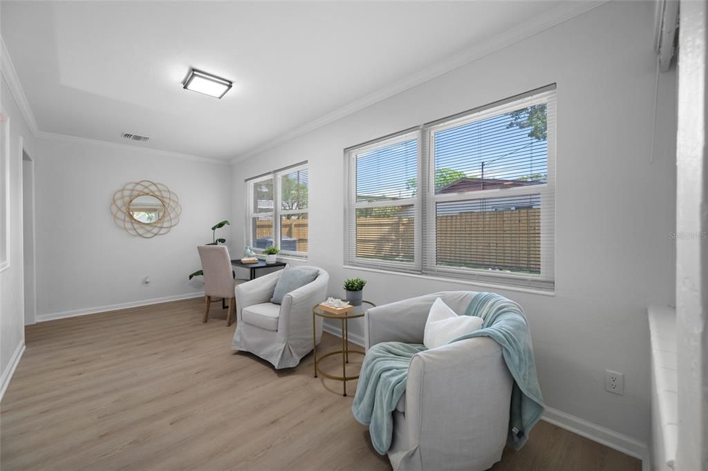 Activo con contrato: $399,000 (3 camas, 2 baños, 1368 Pies cuadrados)