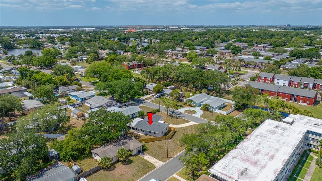 Activo con contrato: $399,000 (3 camas, 2 baños, 1368 Pies cuadrados)