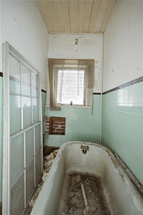 For Sale: $1,250,000 (0 beds, 0 baths, 5874 Square Feet)