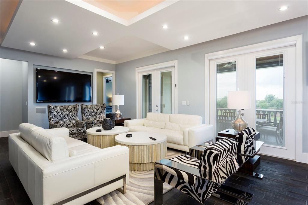 For Sale: $7,995,000 (10 beds, 11 baths, 14546 Square Feet)