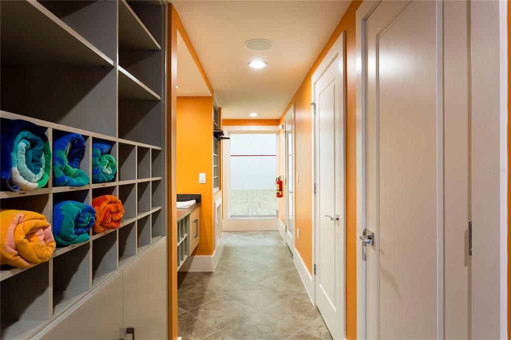 For Sale: $7,995,000 (10 beds, 11 baths, 14546 Square Feet)