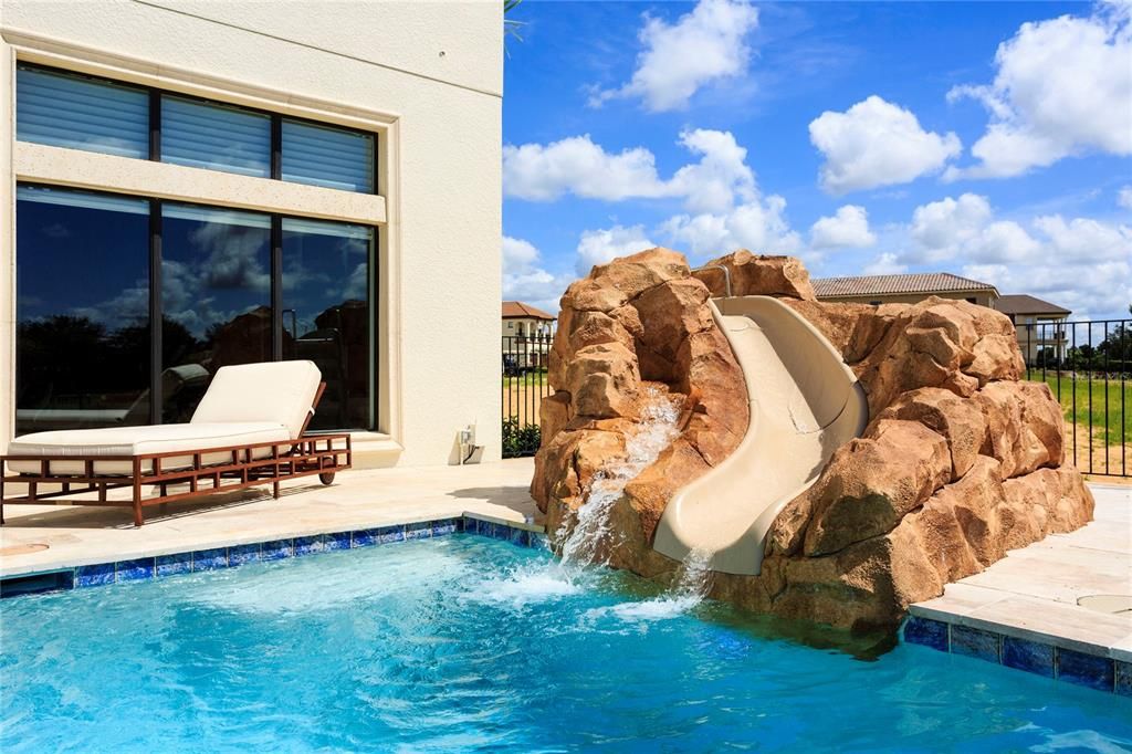 For Sale: $7,995,000 (10 beds, 11 baths, 14546 Square Feet)