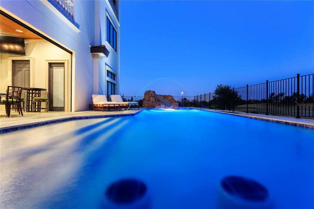 For Sale: $7,995,000 (10 beds, 11 baths, 14546 Square Feet)