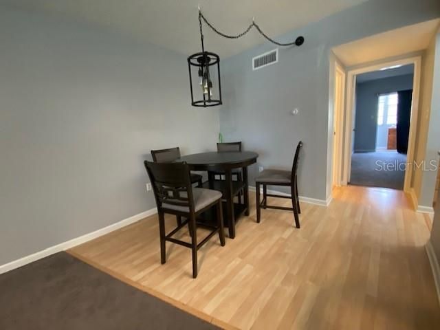 Active With Contract: $1,449 (1 beds, 1 baths, 765 Square Feet)