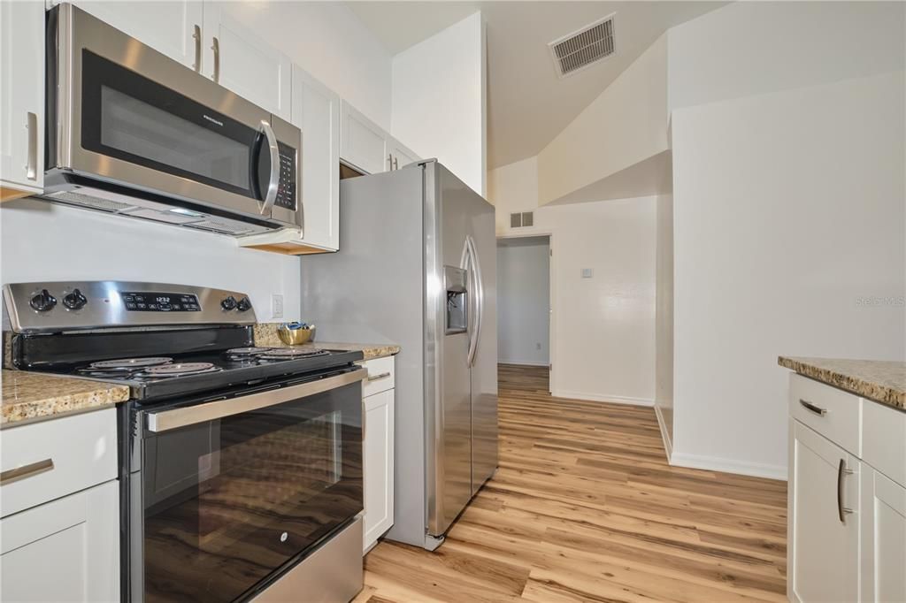 For Sale: $549,000 (6 beds, 0 baths, 2418 Square Feet)