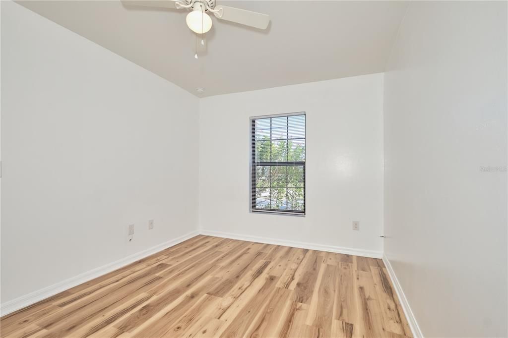 For Sale: $549,000 (6 beds, 0 baths, 2418 Square Feet)