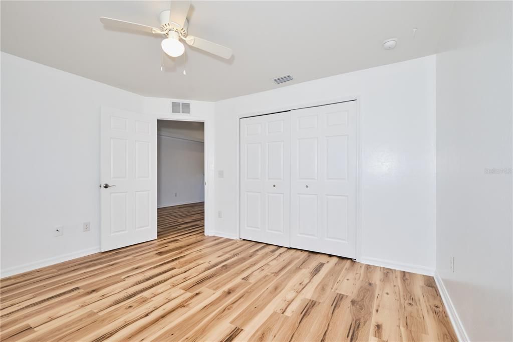 For Sale: $549,000 (6 beds, 0 baths, 2418 Square Feet)