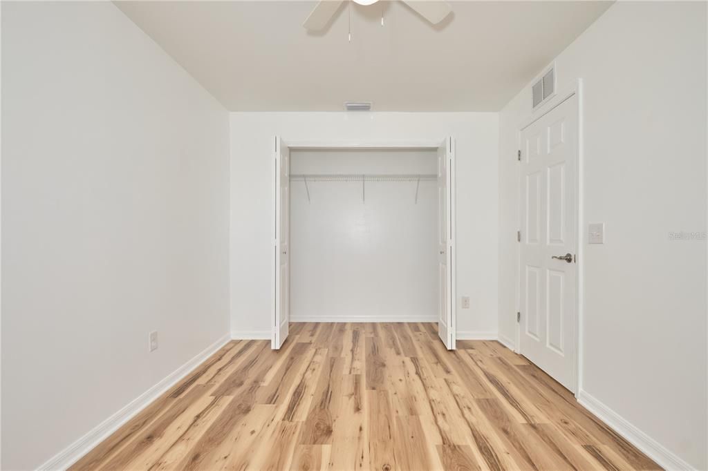 For Sale: $549,000 (6 beds, 0 baths, 2418 Square Feet)