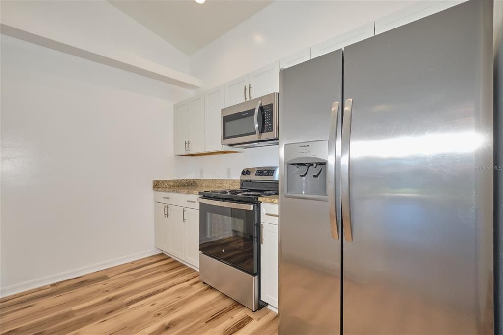 For Sale: $549,000 (6 beds, 0 baths, 2418 Square Feet)