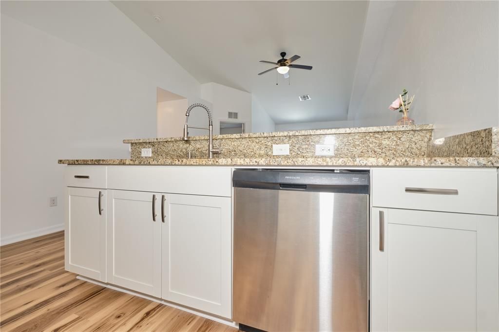 For Sale: $549,000 (6 beds, 0 baths, 2418 Square Feet)