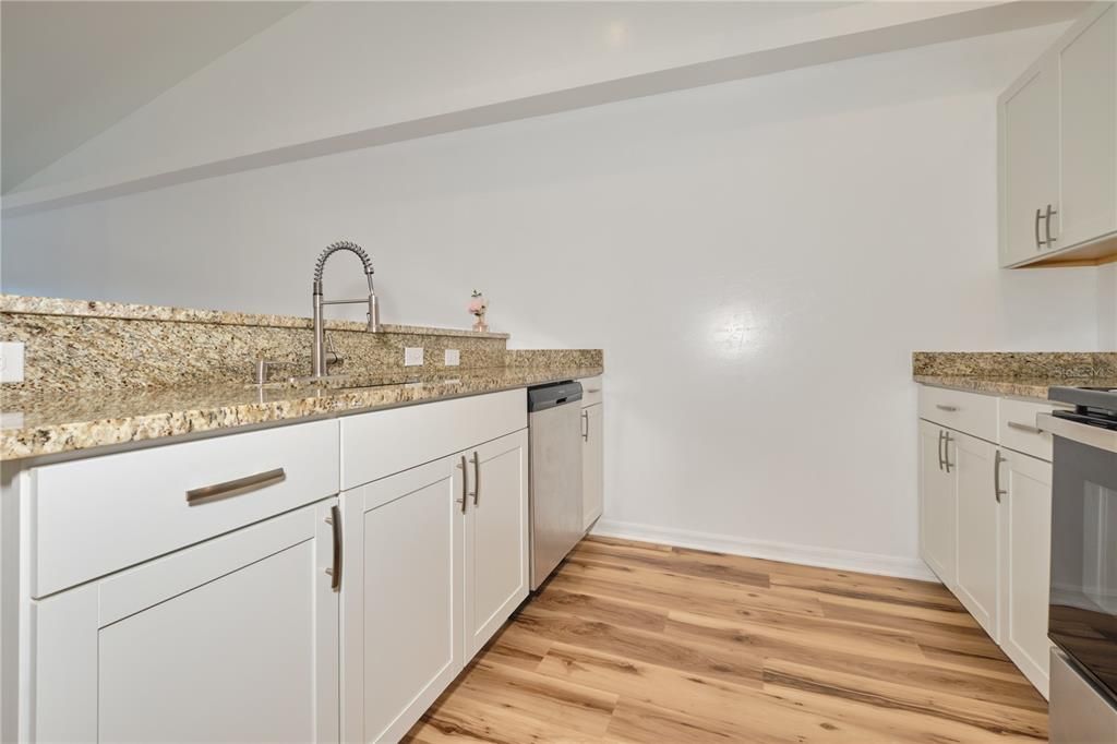 For Sale: $549,000 (6 beds, 0 baths, 2418 Square Feet)