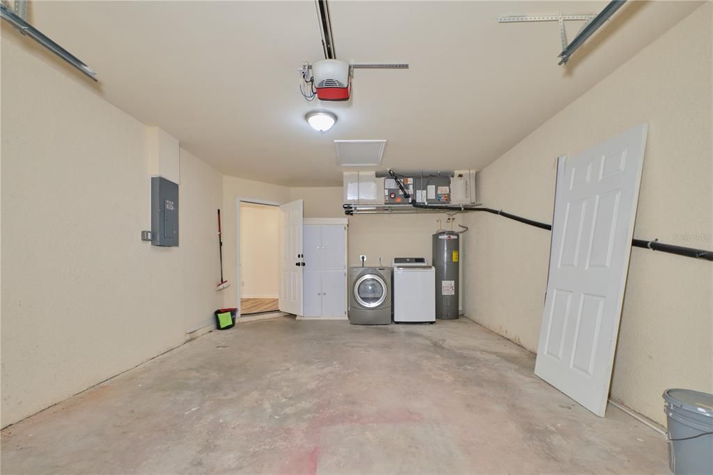 For Sale: $549,000 (6 beds, 0 baths, 2418 Square Feet)