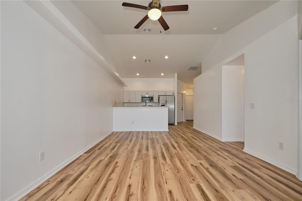 For Sale: $549,000 (6 beds, 0 baths, 2418 Square Feet)