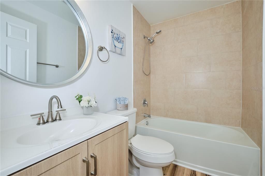 For Sale: $549,000 (6 beds, 0 baths, 2418 Square Feet)