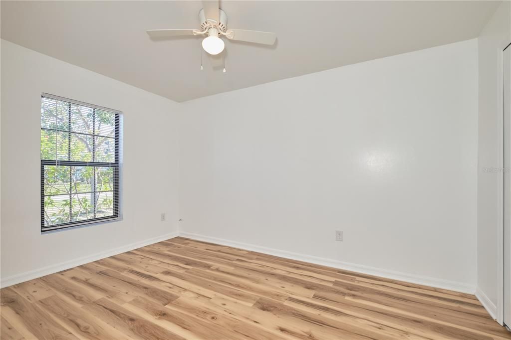 For Sale: $549,000 (6 beds, 0 baths, 2418 Square Feet)