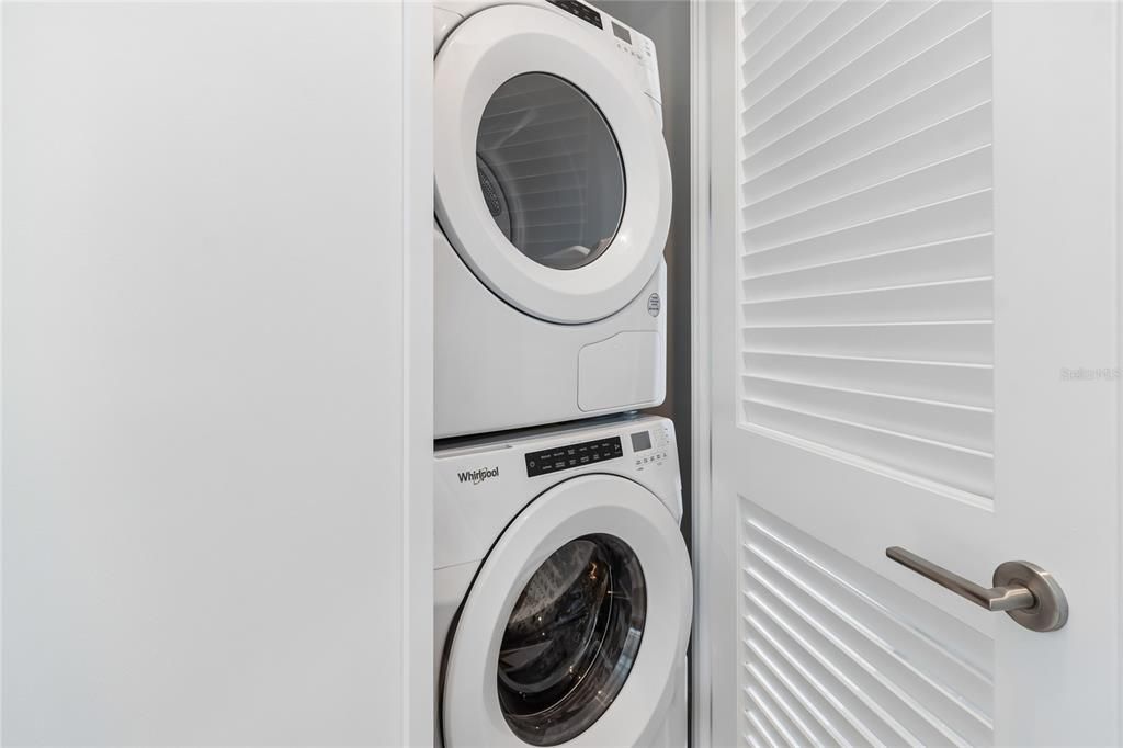 Active With Contract: $9,500 (3 beds, 2 baths, 1762 Square Feet)