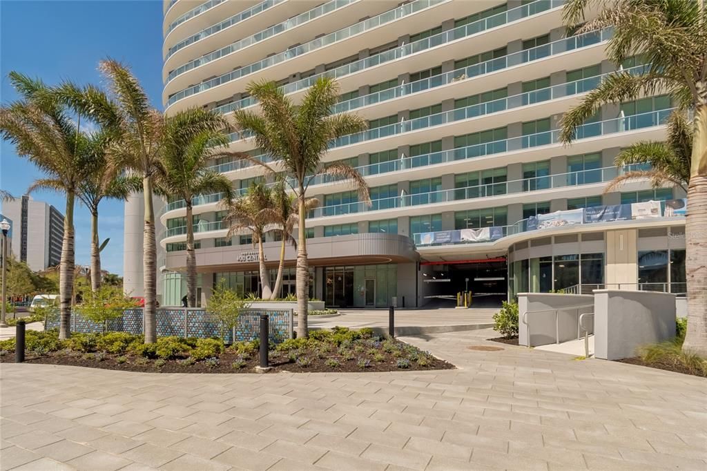 Active With Contract: $9,500 (3 beds, 2 baths, 1762 Square Feet)
