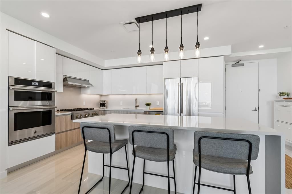 Active With Contract: $9,500 (3 beds, 2 baths, 1762 Square Feet)