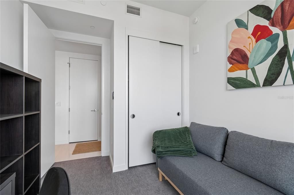 Active With Contract: $9,500 (3 beds, 2 baths, 1762 Square Feet)