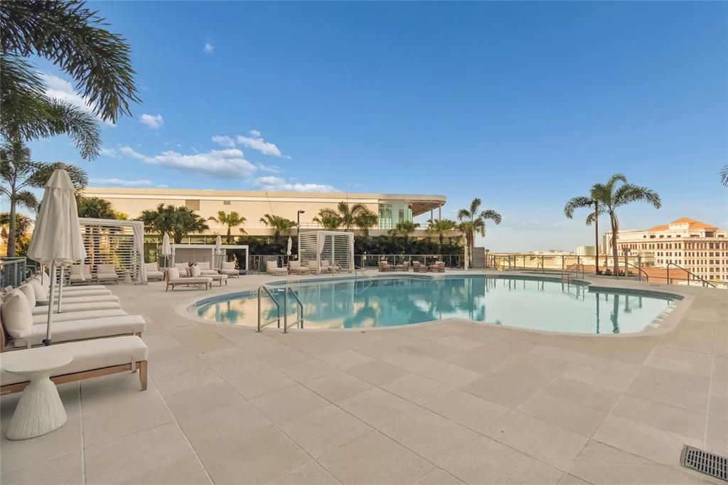 Active With Contract: $9,500 (3 beds, 2 baths, 1762 Square Feet)
