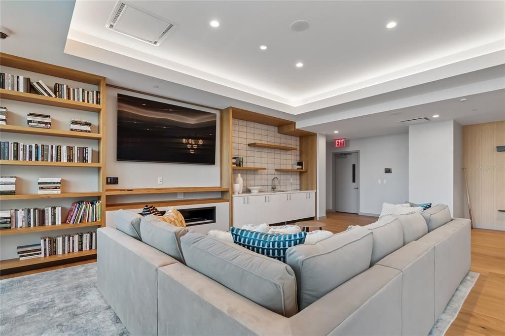 Active With Contract: $9,500 (3 beds, 2 baths, 1762 Square Feet)