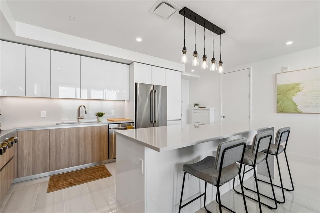 Active With Contract: $9,500 (3 beds, 2 baths, 1762 Square Feet)