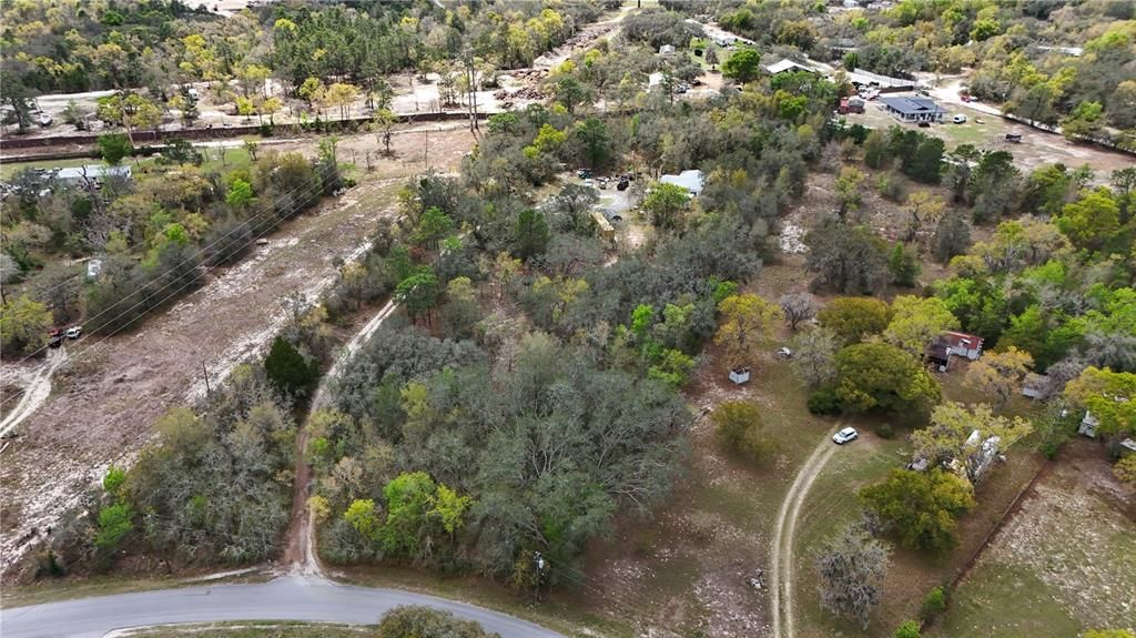 Activo con contrato: $300,000 (5.60 acres)