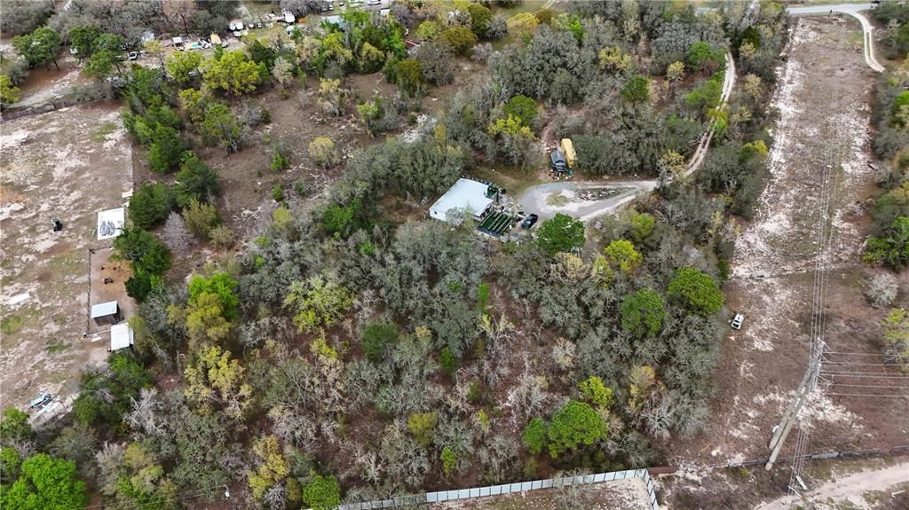 Activo con contrato: $300,000 (5.60 acres)